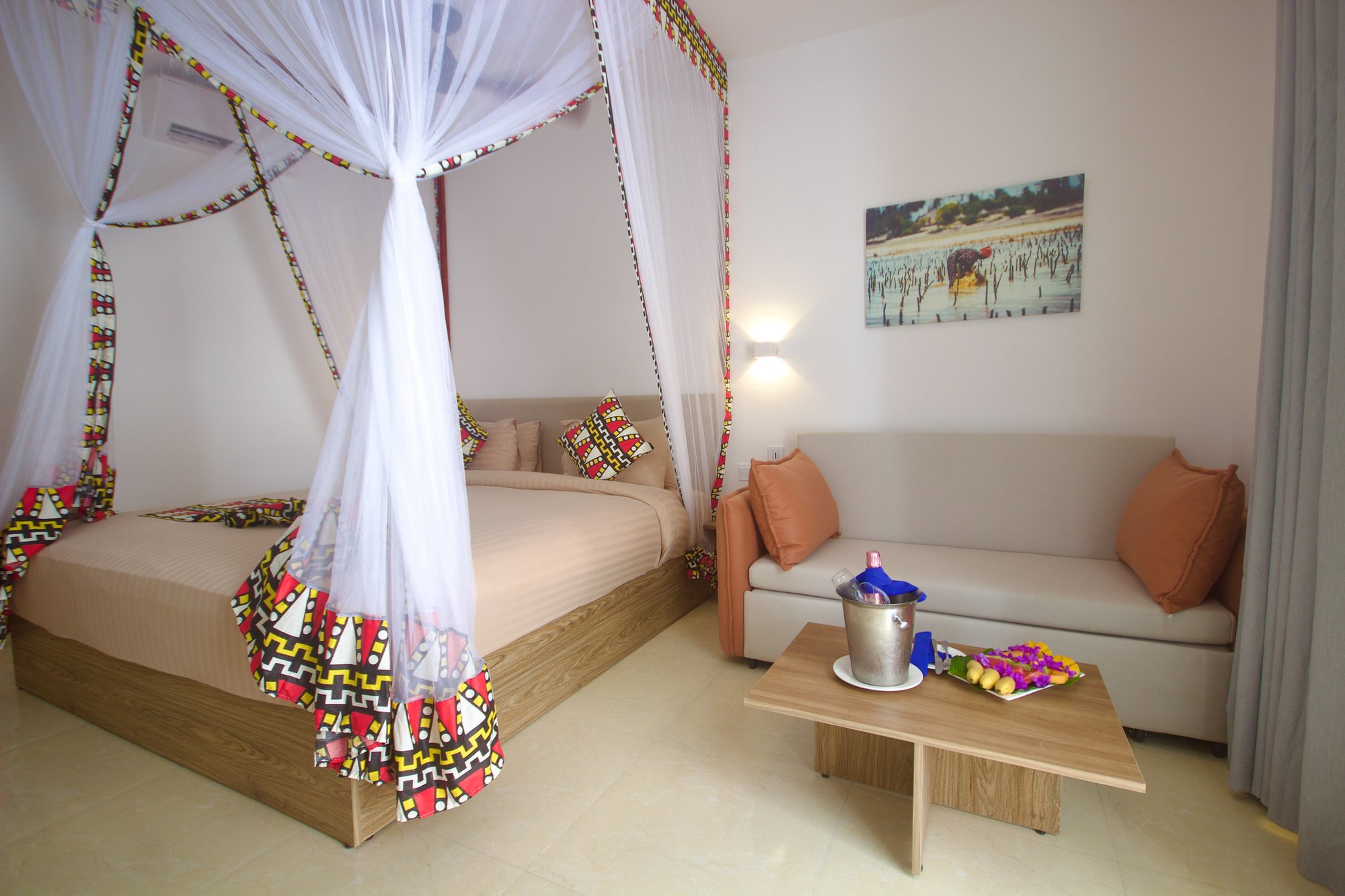 Paradise Beach Standard Swim up rooms