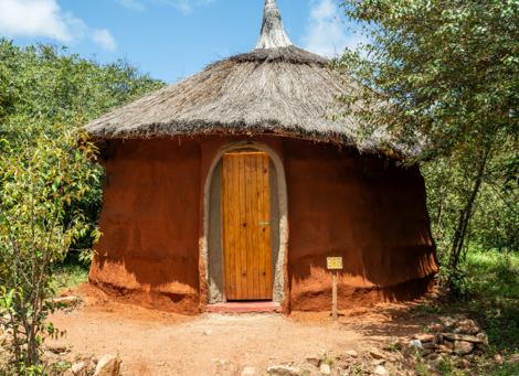 Africa Safari Maasai Boma - Maasai Safari Hut - 1