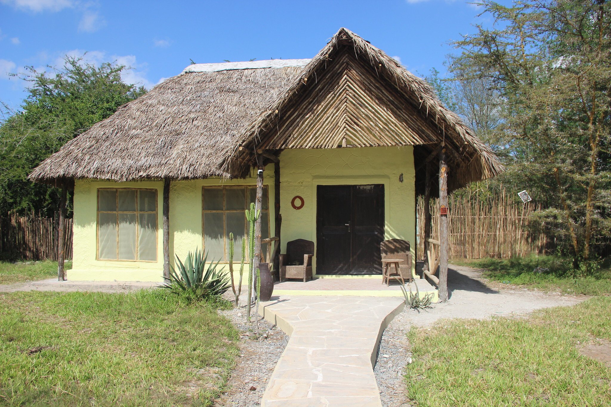 Africa Safari Selous - Pool Aircon Bungalow 