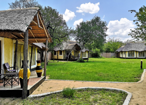 Africa Safari Selous - Pool Bungalow - 2