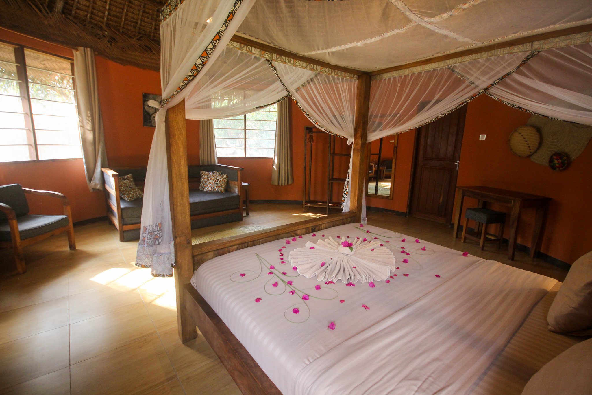 Africa Safari Selous Banda Bungalow Room2