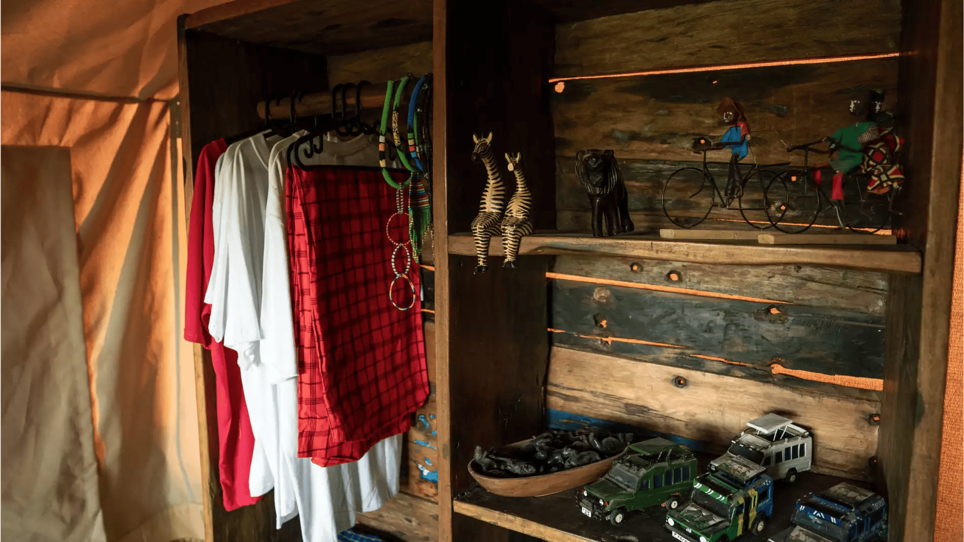 Beach Safari - Accommodation Detail - Africa Safari South Serengeti - Image Gallery 09.WEB.P