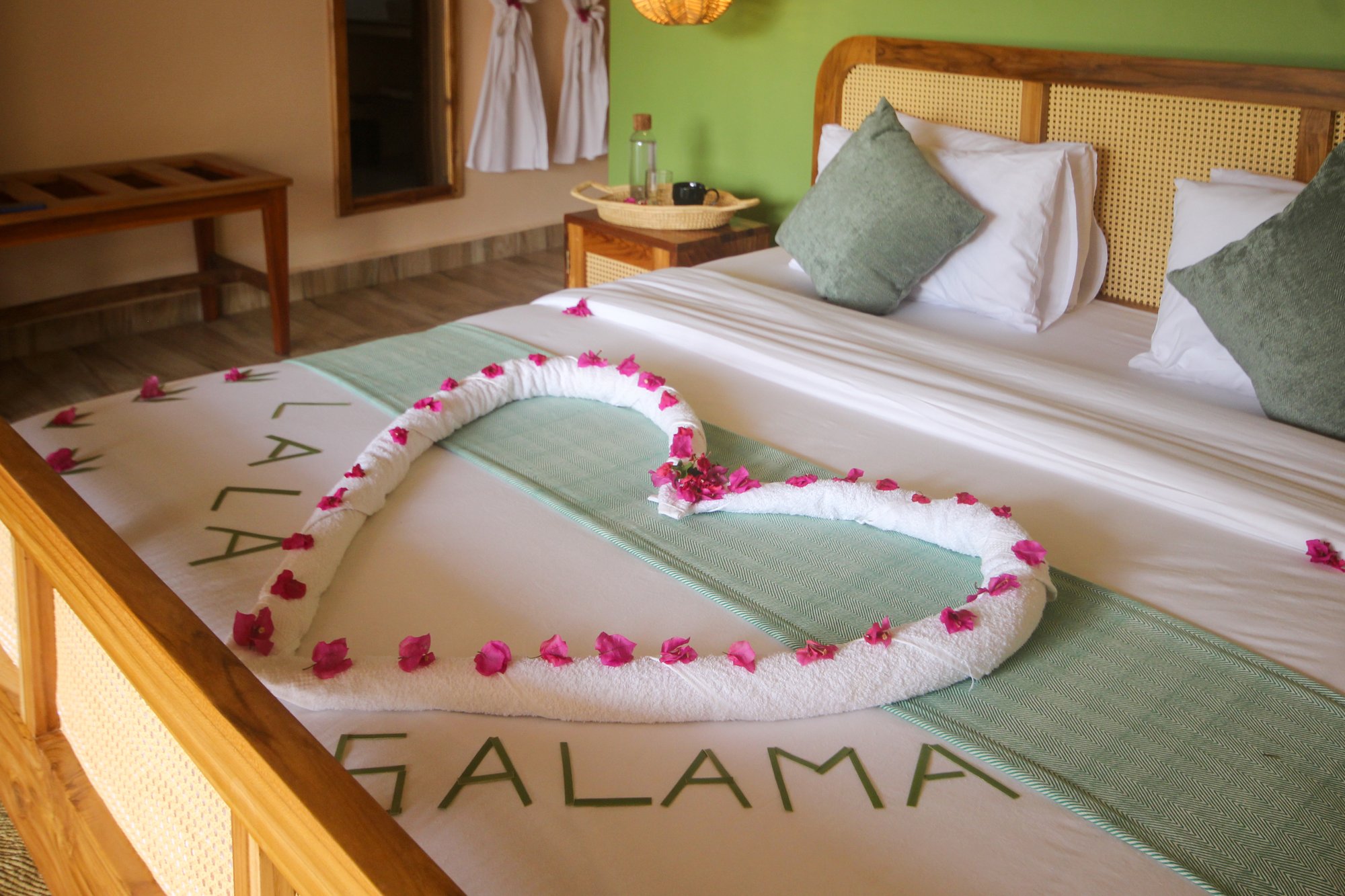 Africa Safari Nyerere - Luxury Bungalow 