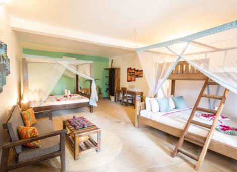 Reef & Beach Resort - Family Room Mangrove-Pool View - 3