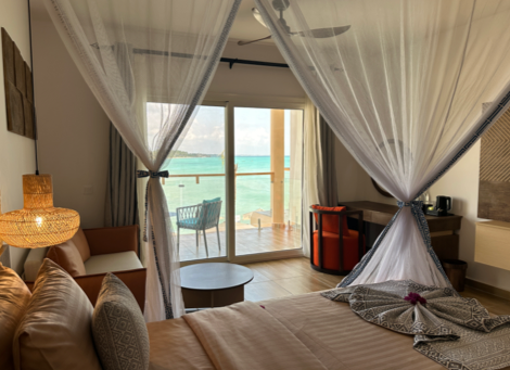 Reef & Beach Resort - Ocean Front Room - 3