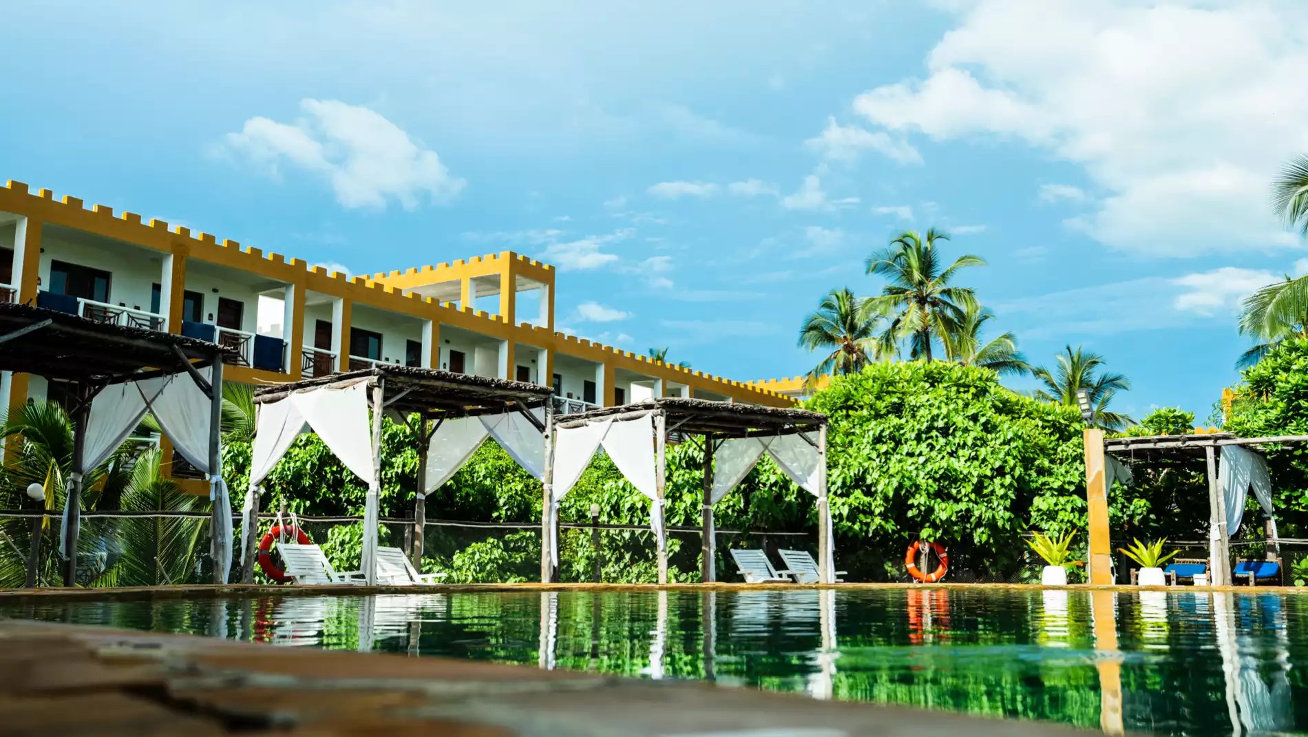 Beach Safari - Accommodation Detail - Reef & Beach Resort - Image Gallery 04.WEB.P