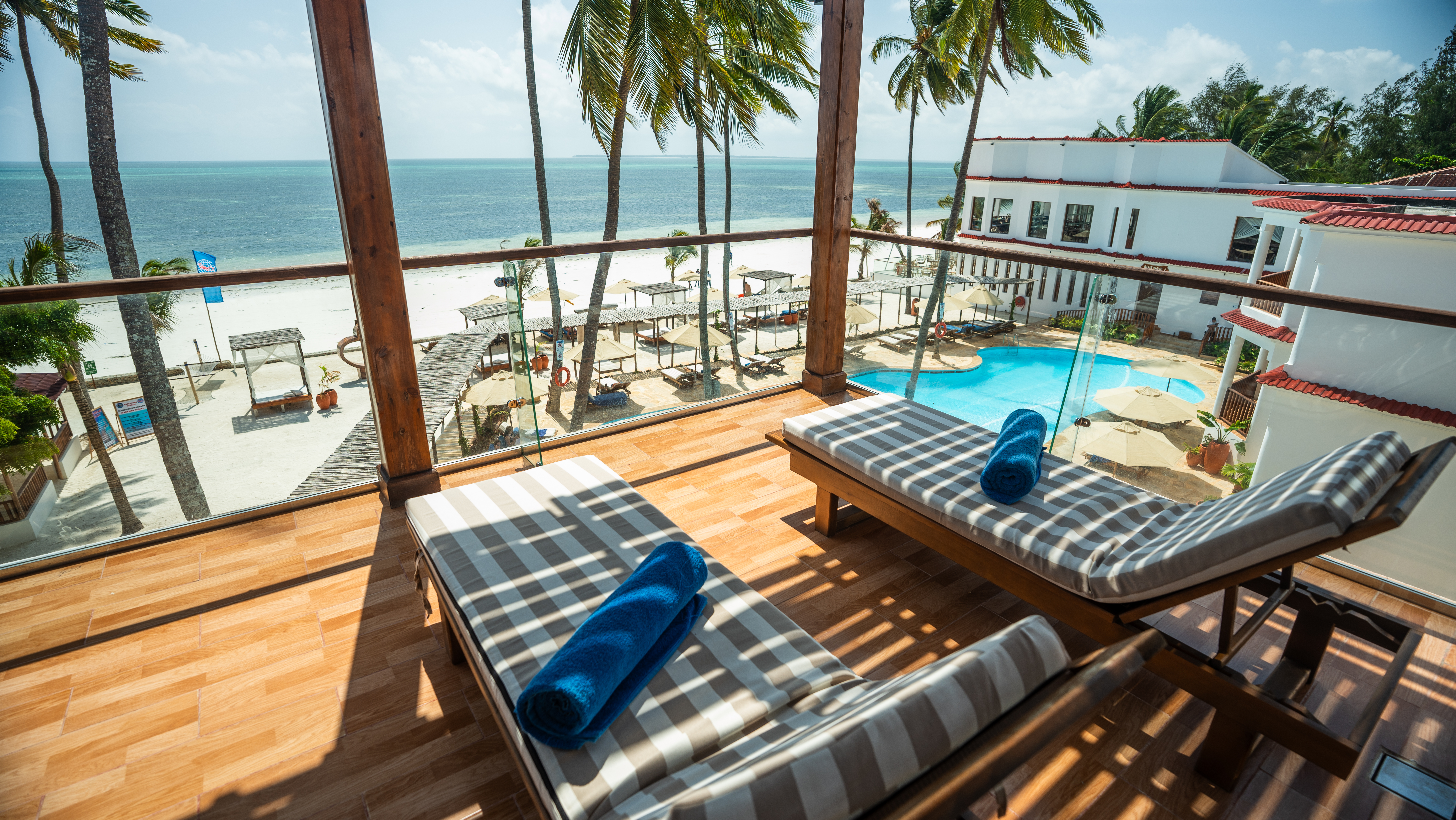 Penthouse Ocean Suite