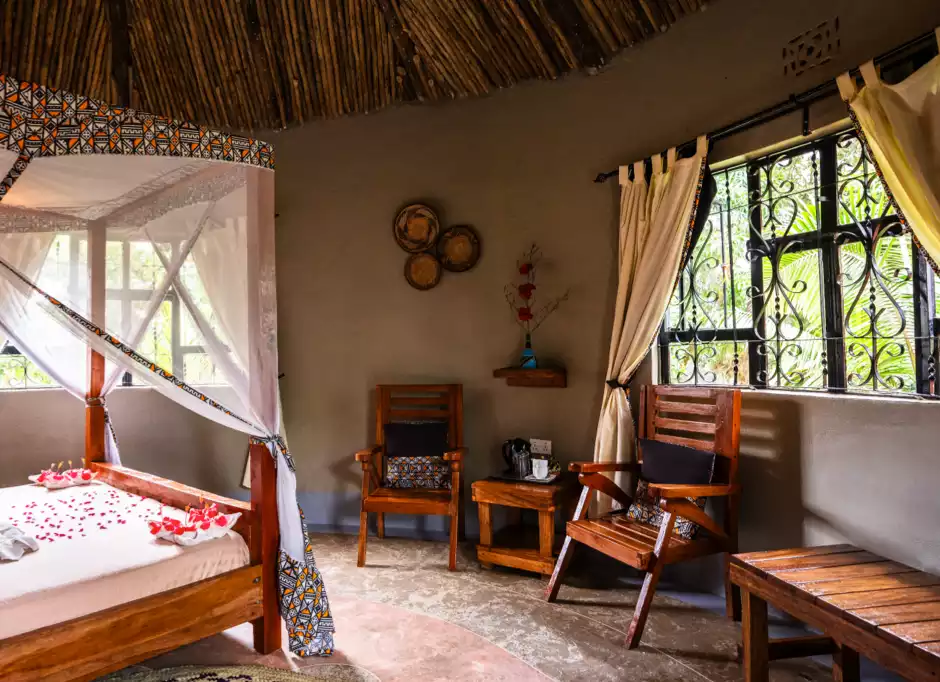 Africa Safari Arusha - Luxury Room - 2-1