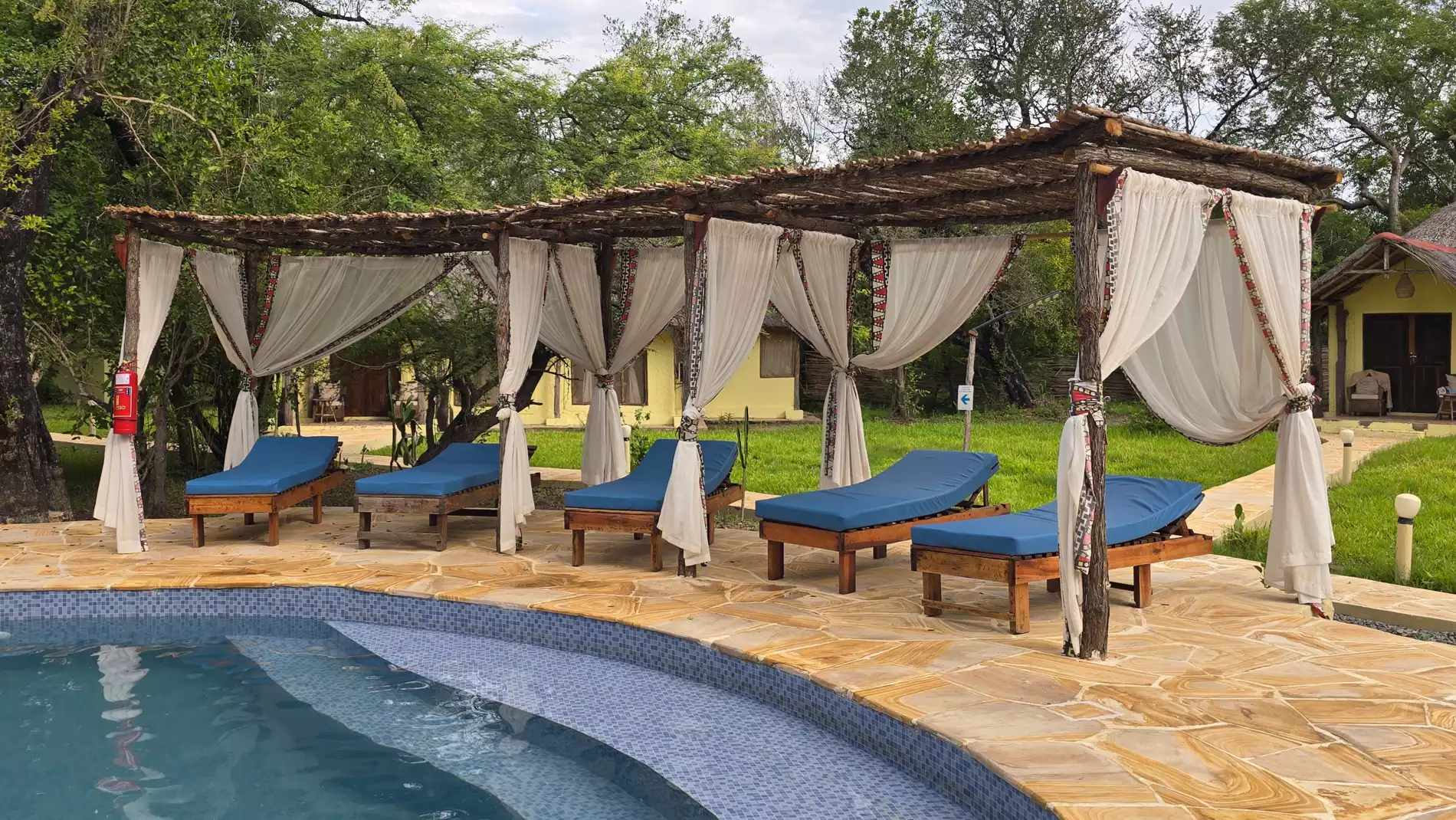 Beach Safari - Accommodation Detail - Africa Safari Selous - Image Gallery 01.WEB.P