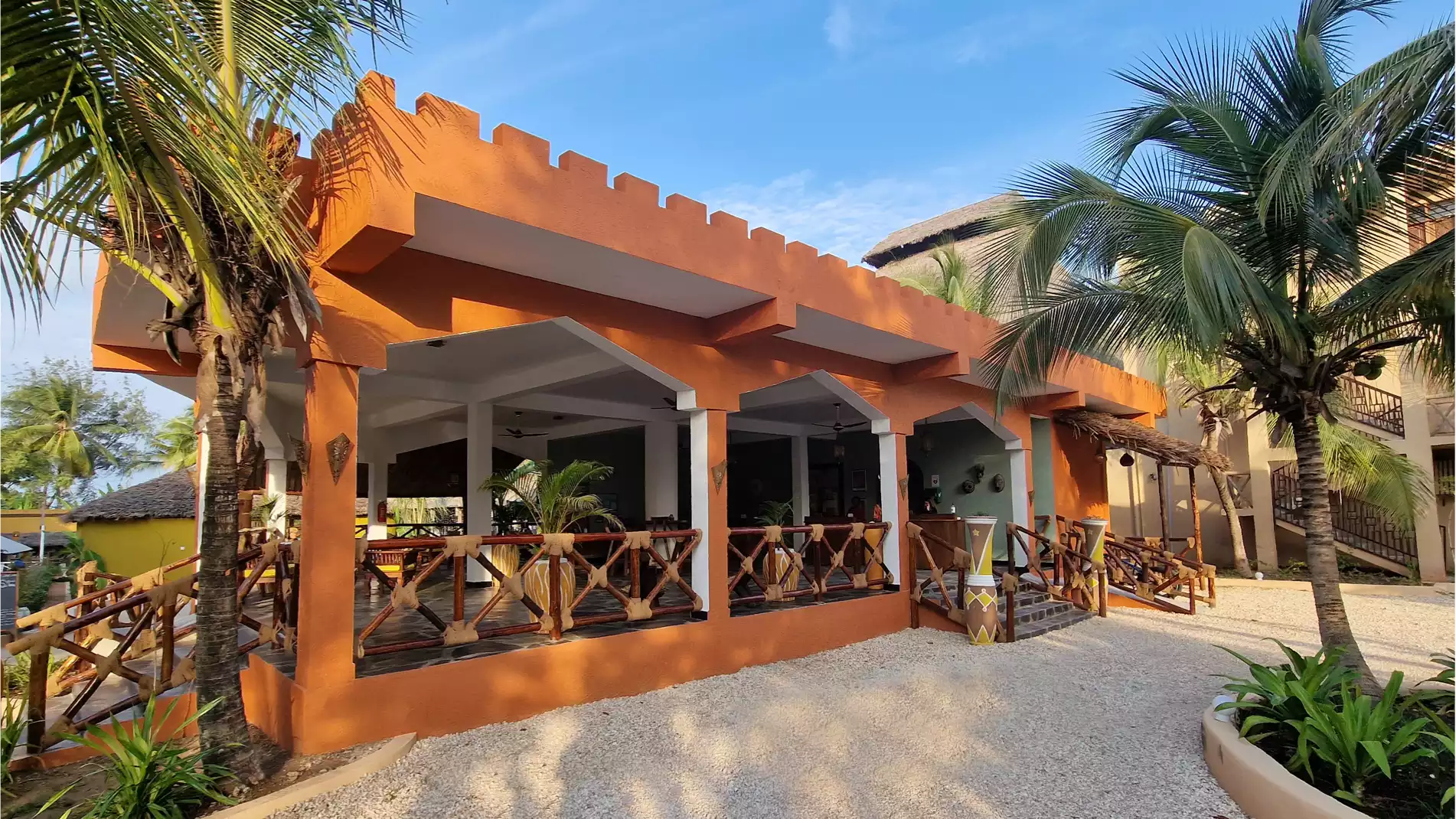 Beach Safari - Accommodation Detail - Paradise Beach Resort - Image Gallery 02