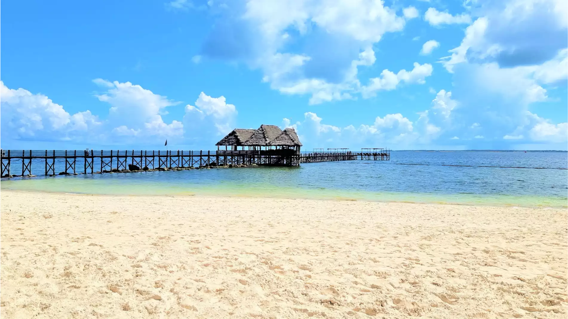 Beach Safari - Accommodation Detail - Paradise Beach Resort - Image Gallery 03