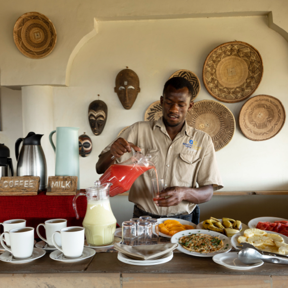 Beach Safari - Accommodation - Facilities - Restuarant and Bar - Africa Safari Lake Natron - Image.web.p